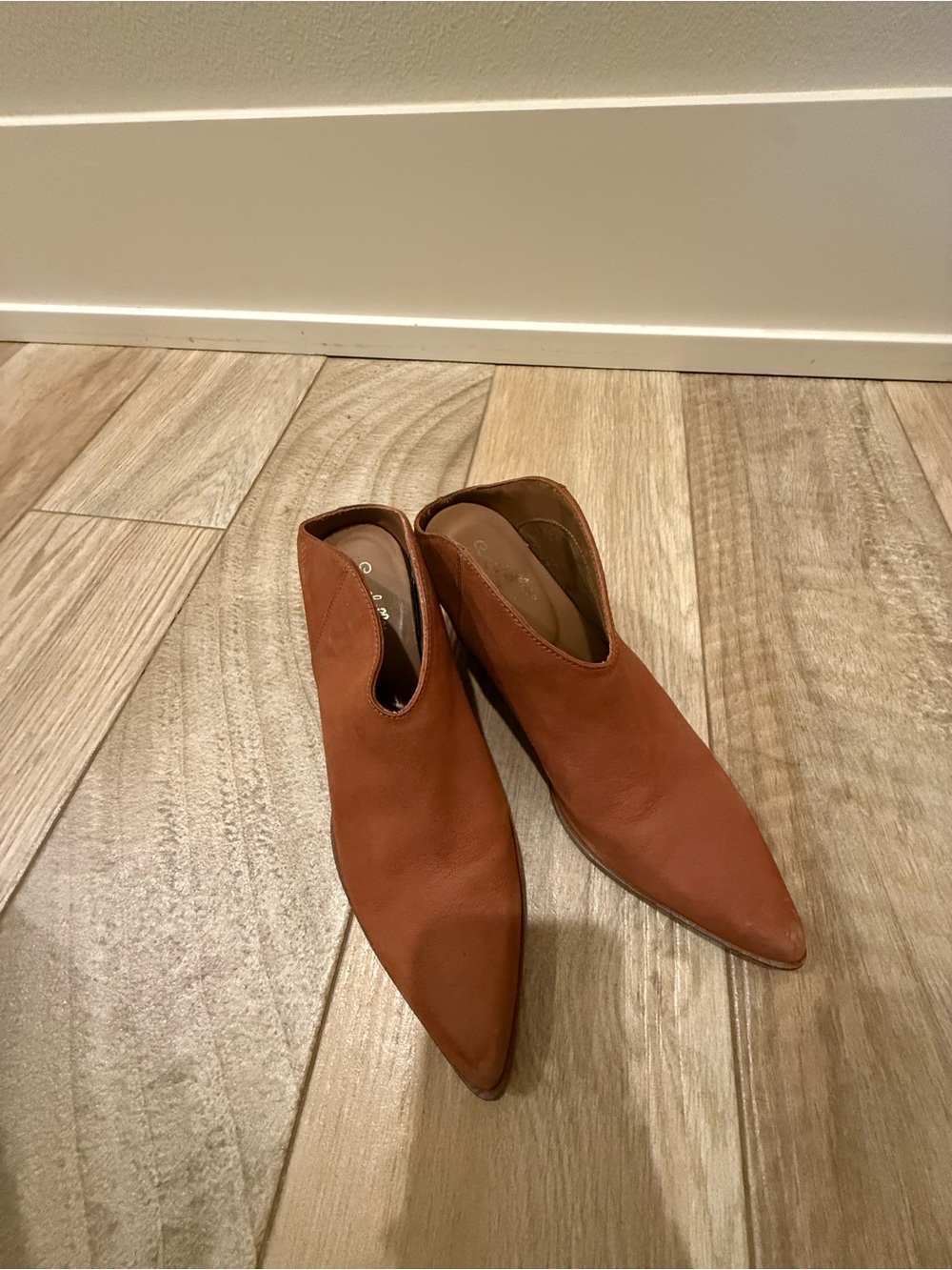 Seychelles Pointed V-Cut Leather Mules - Rust Brown